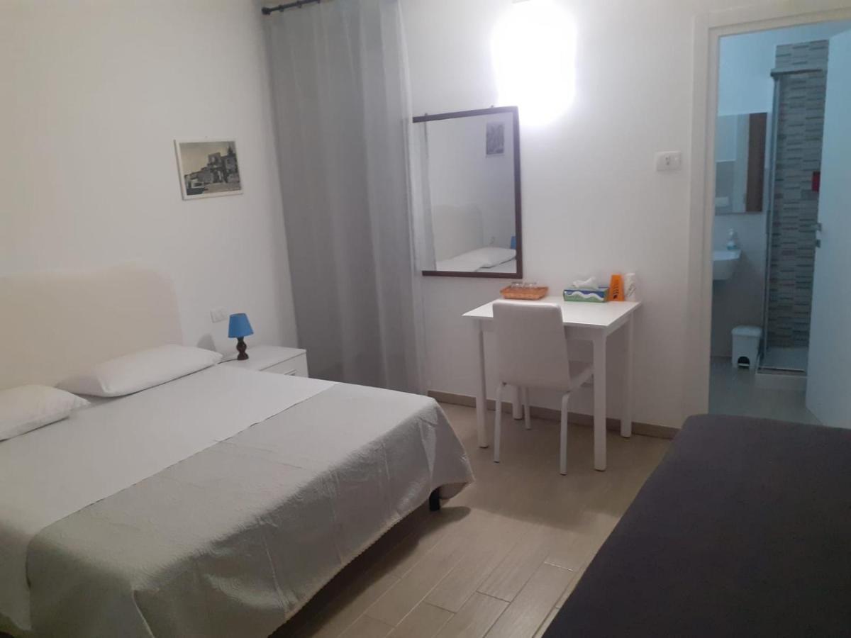 B&B Porta Romana Amelia Buitenkant foto